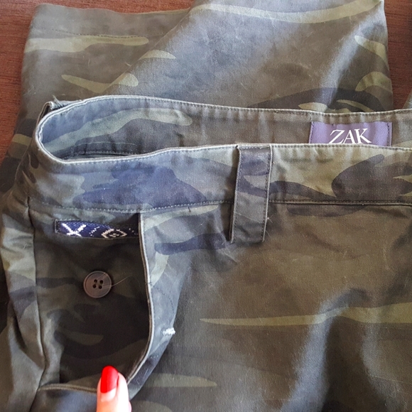 Men's Green Camo Board Shorts 38 - Picture 9 of 10